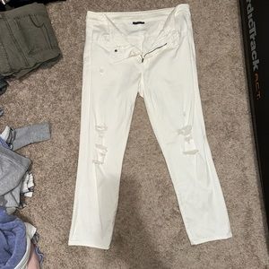 AE distressed white jegging crop